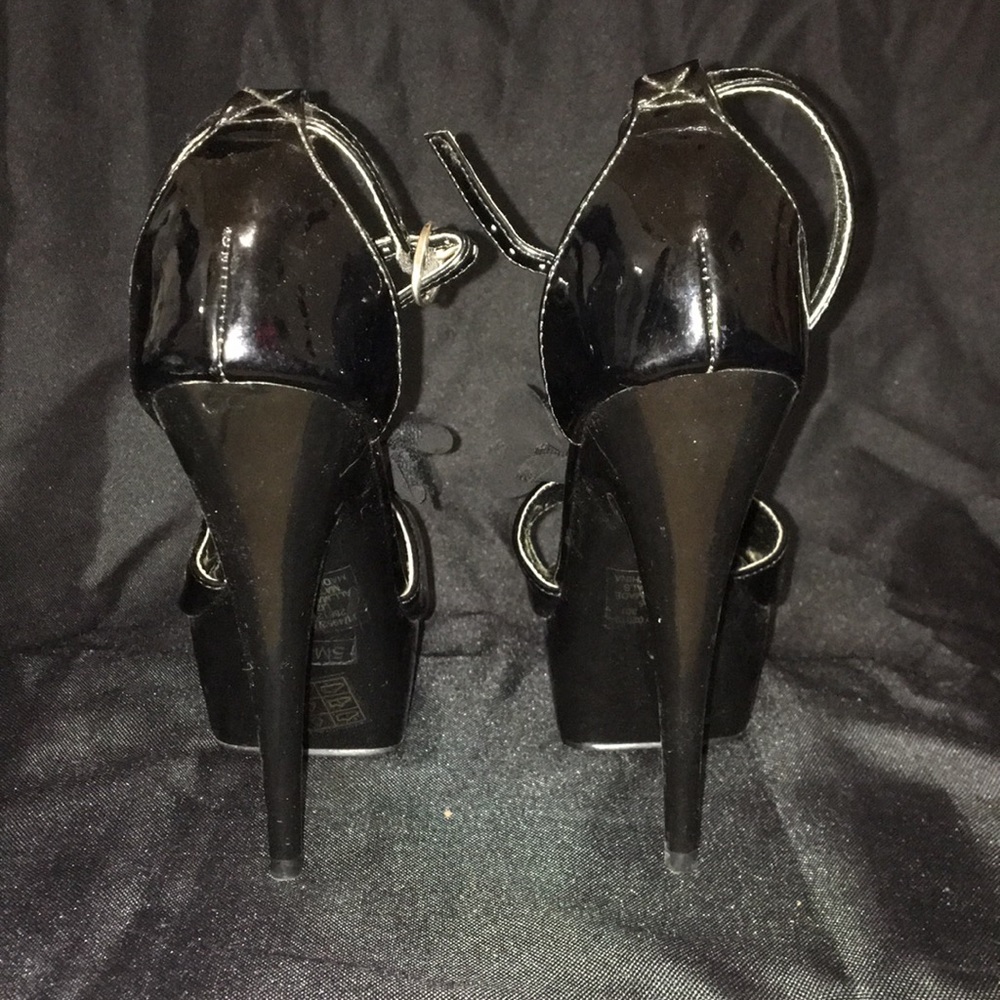 Heels - Picture 4 of 5